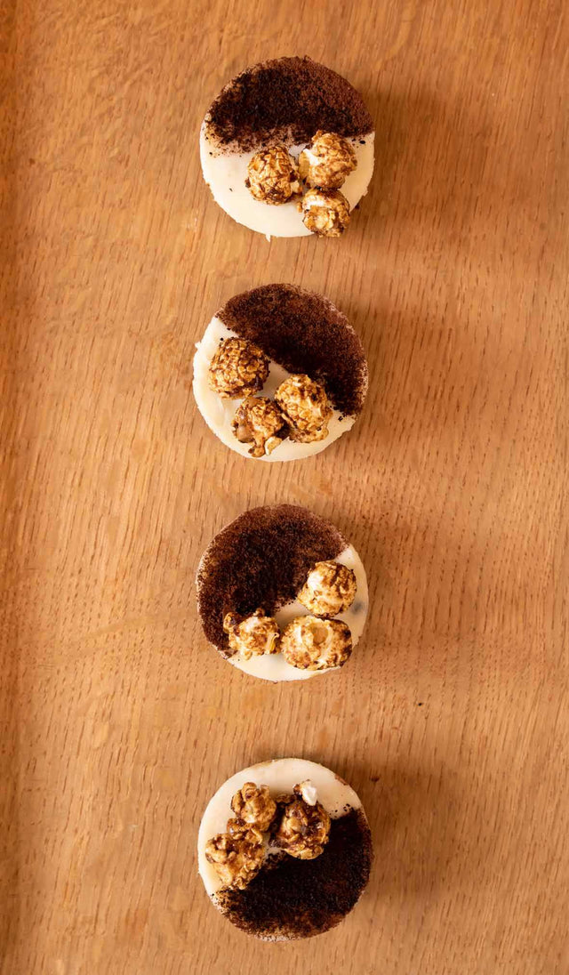 Eine cremige Auszeit: Kaffee Keks Cheesecake-Törtchen